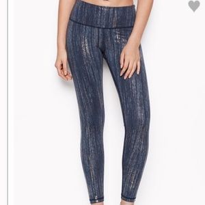 Victoria’s Secret KNOCKOUT Tights Leggings Medium